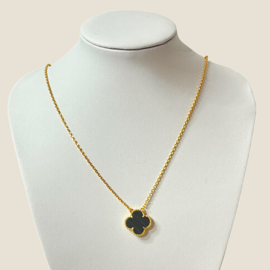 Deluxe Van Clover Single Necklaces